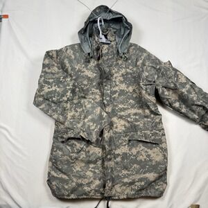 Army Cold Weather Parka UCP Medium Regular Camo Camouflage NSN 8415-01-526-9181